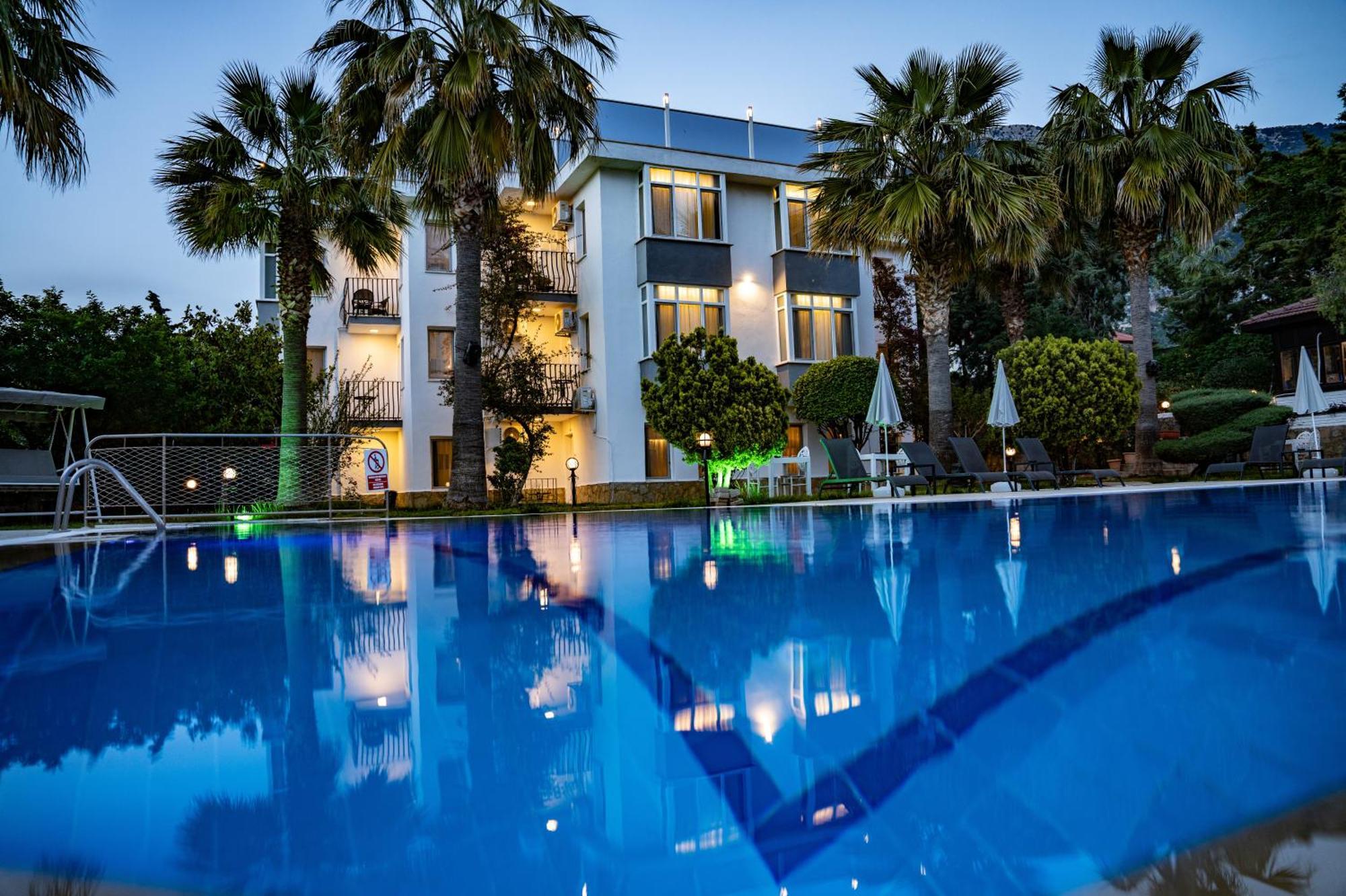 Carrington Suites Ölüdeniz Zewnętrze zdjęcie